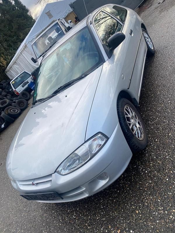 Gebraucht Mitsubishi Colt 75 PS (55 kW) 2003 Silber Kleinwagen
