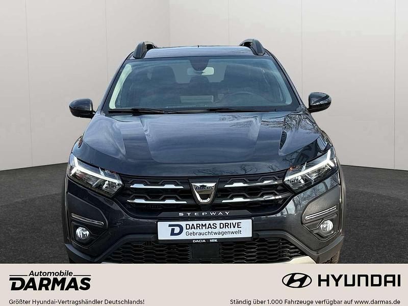 Gebraucht Dacia Sandero 101 PS (74 kW) 2022 Grau Limousine