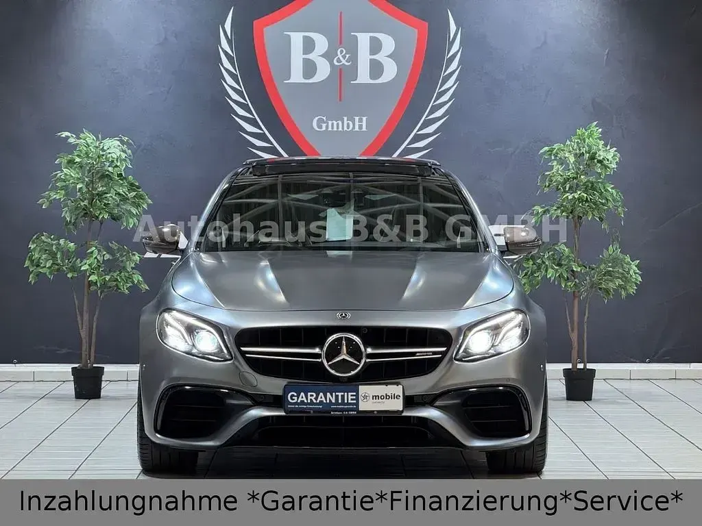 Gebraucht Mercedes E63 AMG AMG 612 PS (450 kW) 2019 Magnomanufaktur grau Limousine