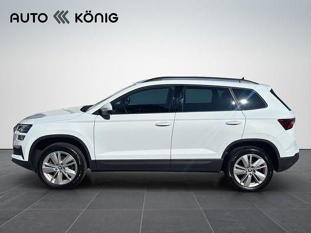 Gebraucht Skoda Karoq Selection 150 PS (110 kW) 2025 Moonweiß perleffekt SUV