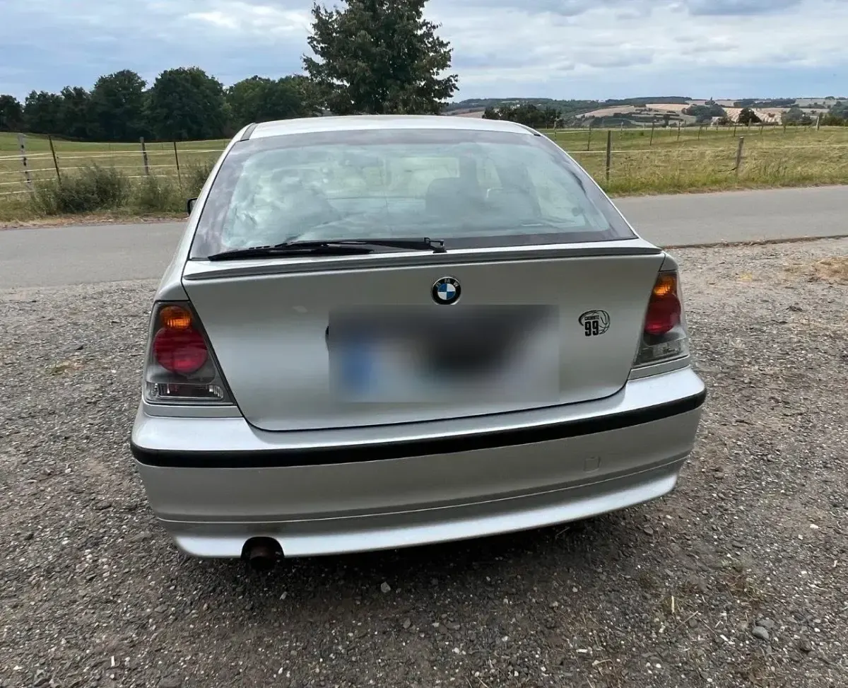 Gebraucht BMW 316 Compact 116 PS (85 kW) 2002 Silber Kleinwagen