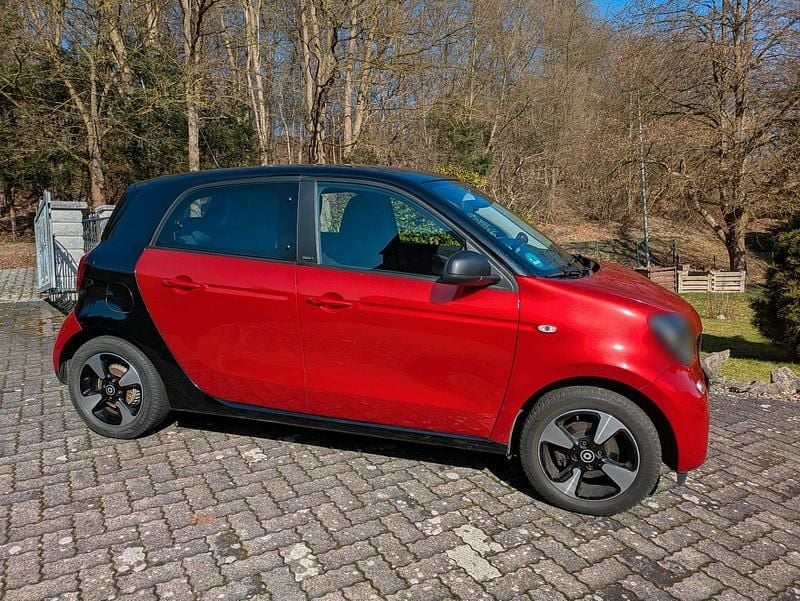 Gebraucht Smart ForFour Passion 71 PS (52 kW) 2018 Rot Kleinwagen