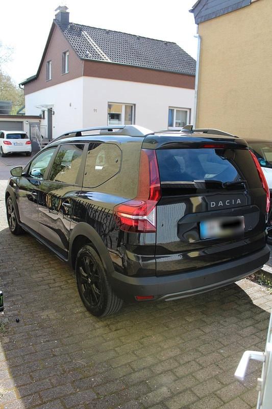 Gebraucht Dacia Jogger Extreme 110 PS (80 kW) 2022 Schwarz Van / Kleinbus