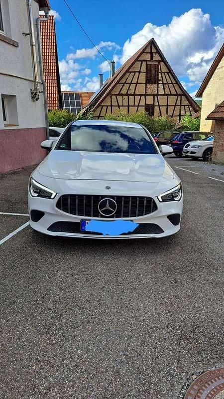 Gebraucht 2020 Mercedes CLA200 Shooting Brake Edition 1 Kombi | 23.500 € (Fairer Preis) - Bild 1/4