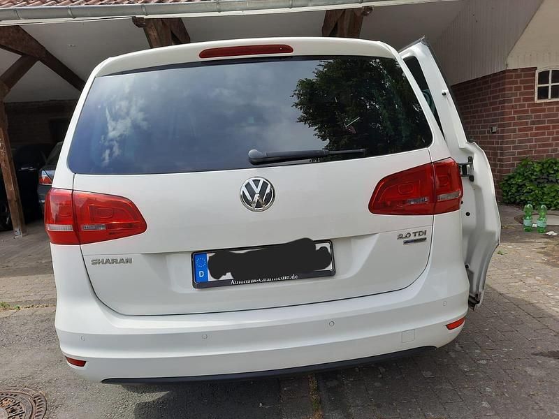 Gebraucht VW Sharan 170 PS (125 kW) 2012 Weiß Van / Kleinbus