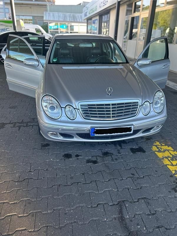 Gebraucht Mercedes E320 224 PS (164 kW) 2003 Grau Limousine