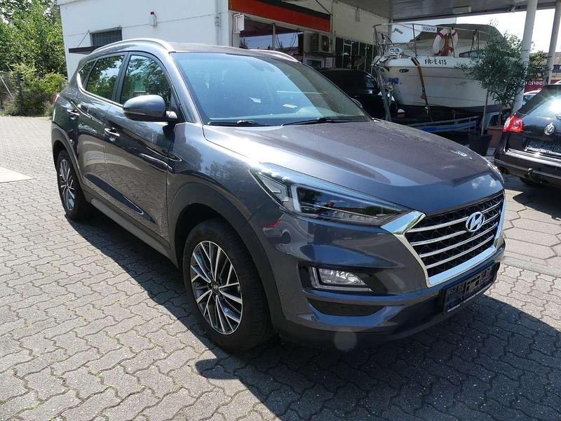 Micron grey / met Gebraucht 2019 Hyundai Tucson Style SUV | 17.400 € (Fairer Preis) - Bild 1/4
