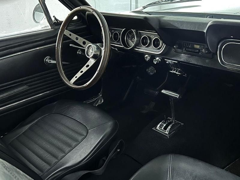 Usata Ford Mustang 122 CV (89 kW) 1966 Grigio Coupé