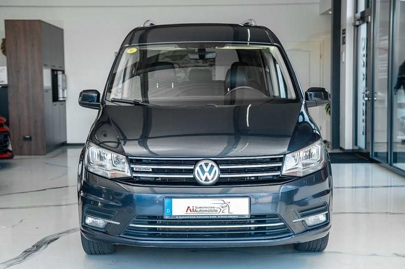 Gebraucht VW Caddy Maxi Highline 150 PS (110 kW) 2016 Starlight blue Van / Kleinbus