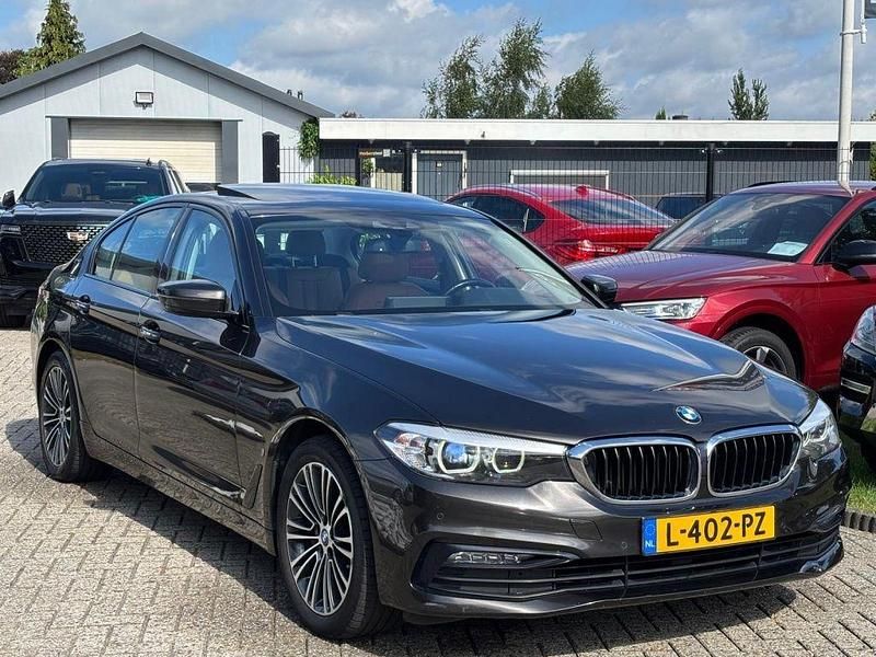 Gebraucht BMW 530e 184 PS (135 kW) 2017 Braun Limousine
