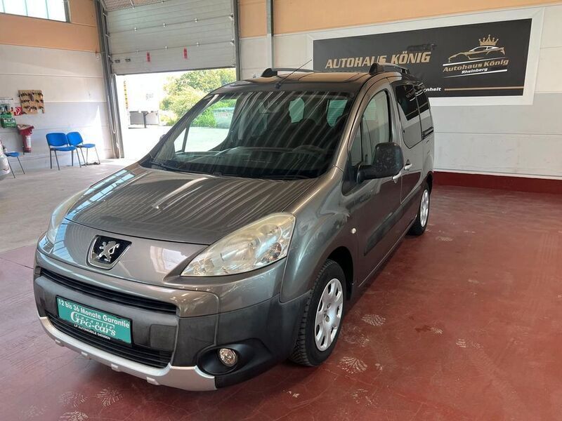 Grau Gebraucht 2011 Peugeot Partner Tepee Family Van / Kleinbus | 5.799 € (Fairer Preis) - Bild 1/4