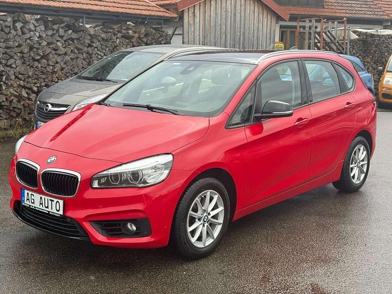 Gebraucht BMW 220 Advantage 192 PS (141 kW) 2017 Rot Van / Kleinbus