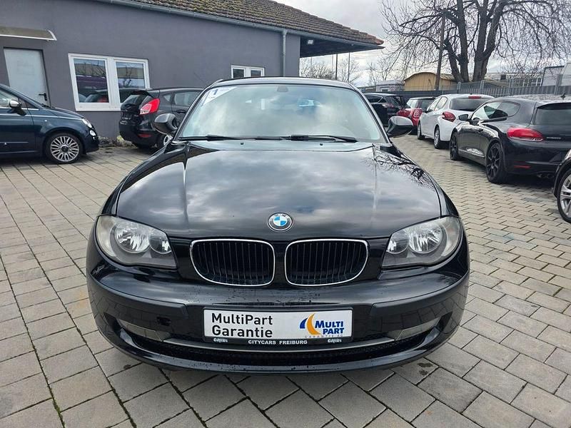 Gebraucht BMW 116 Advantage 122 PS (89 kW) 2009 Schwarz Kleinwagen