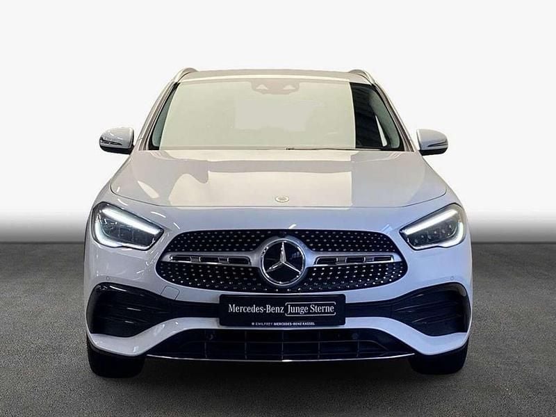 Gebraucht Mercedes GLA250 AMG 218 PS (160 kW) 2021 Digitalweiß metallic SUV