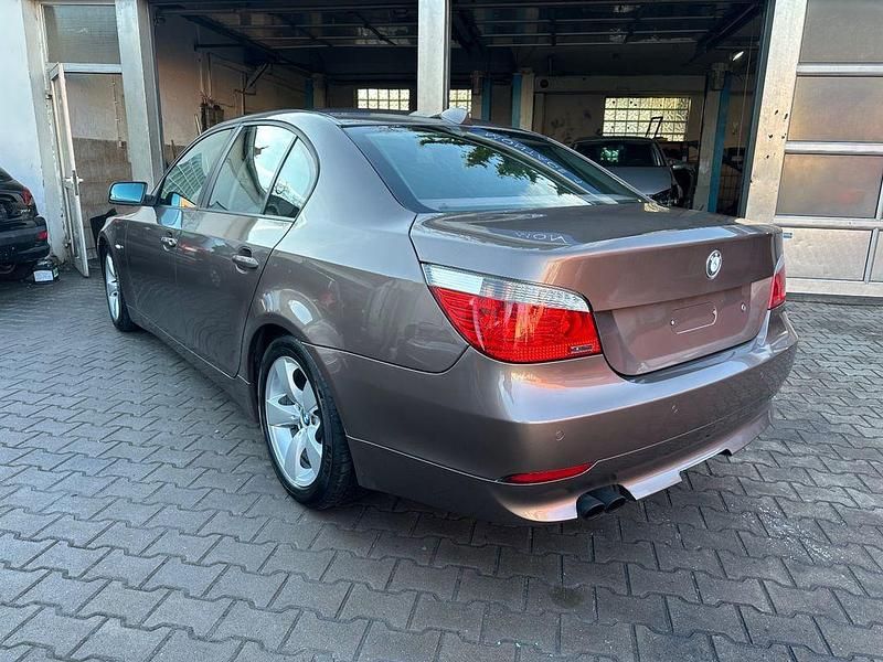 Gebraucht BMW 530 Shadowline 258 PS (189 kW) 2006 Grau Limousine