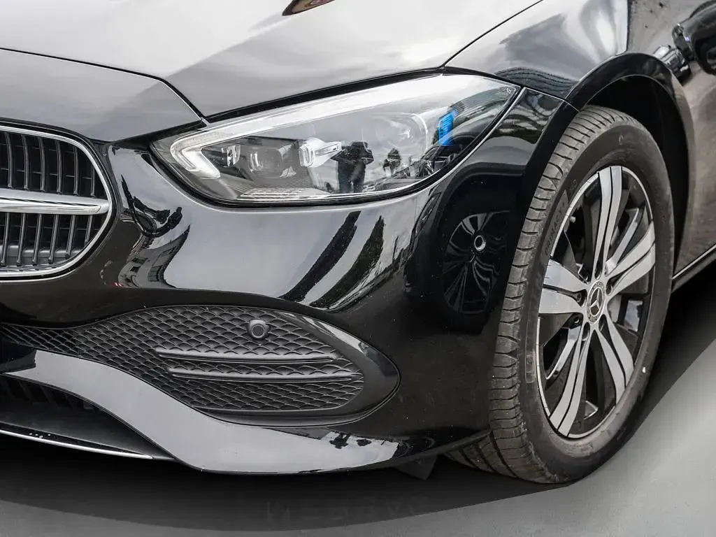 Gebraucht Mercedes C300e Avantgarde 2023 Schwarz Kombi