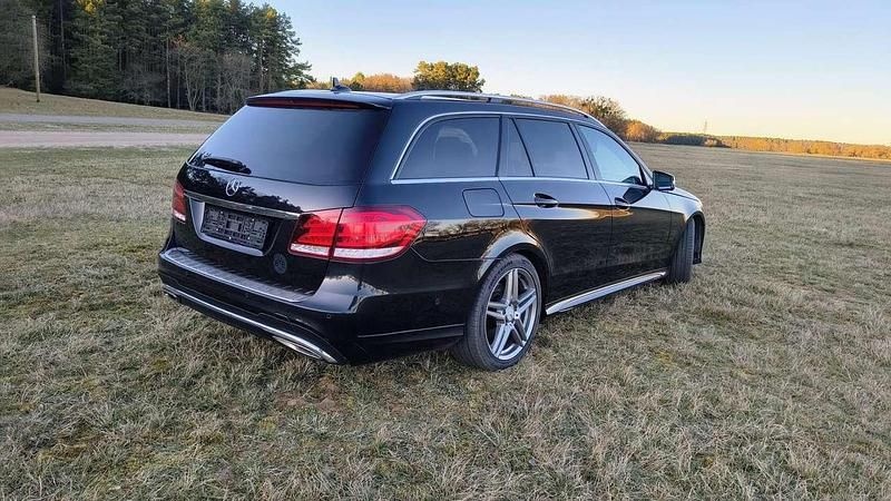 Gebraucht Mercedes E350 Avantgarde 252 PS (185 kW) 2013 Schwarz Kombi