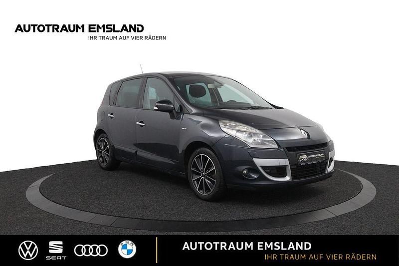 Gebraucht Renault Mégane Bose Edition 110 PS (80 kW) 2012 Grau Van / Kleinbus