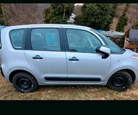 Gebraucht Citroën C3 95 PS (69 kW) 2011 Silber Van / Kleinbus