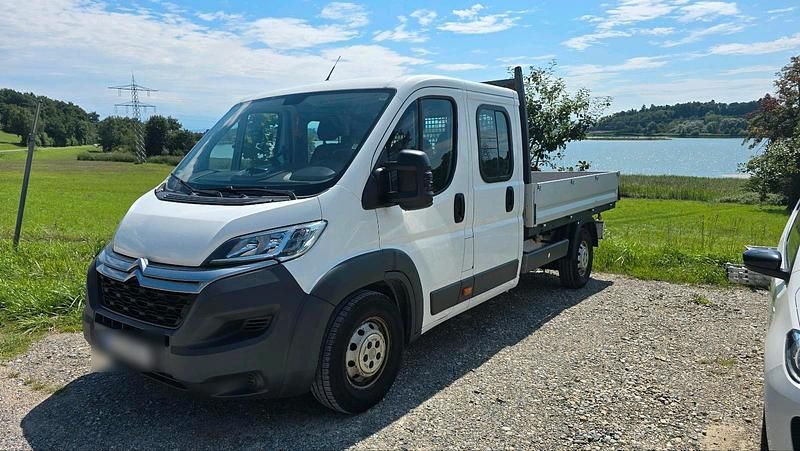 Weiß Gebraucht 2015 Citroën Jumper Van / Kleinbus | 12.900 € - Bild 1/4