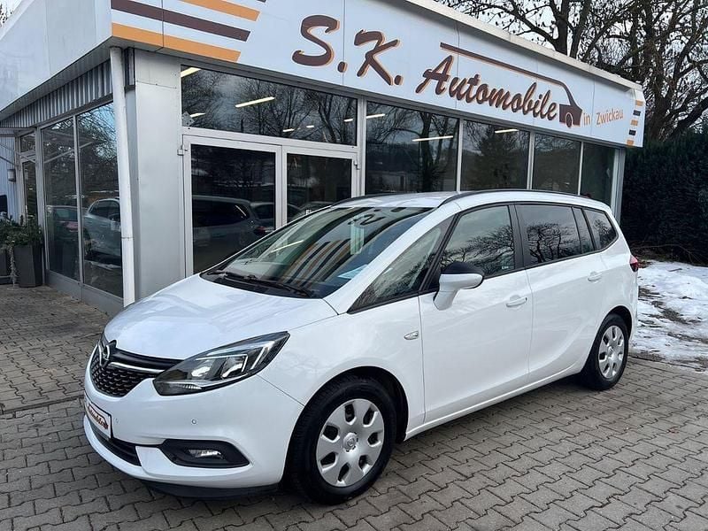 Weiß Gebraucht 2018 Opel Zafira Active Van / Kleinbus | 7.500 € (Superpreis) - Bild 1/4