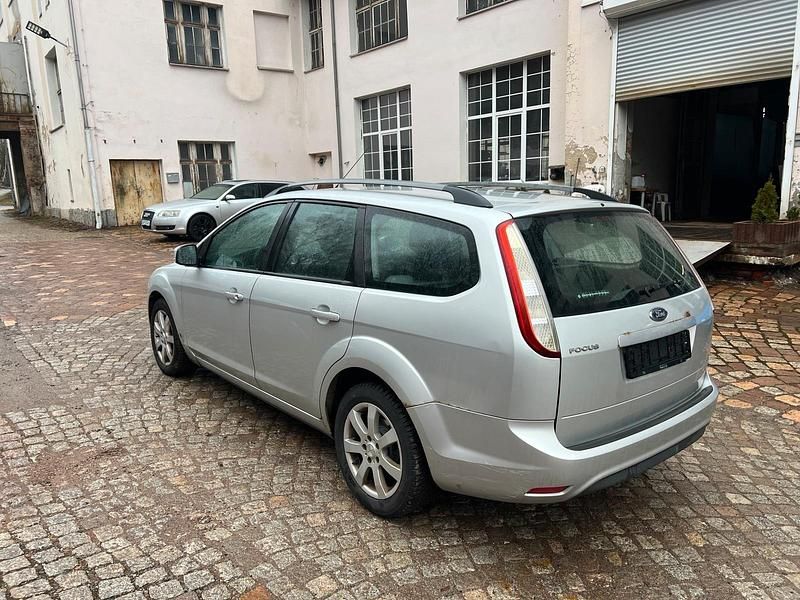 Gebraucht Ford Focus Style 125 PS (91 kW) 2008 Grau Kombi