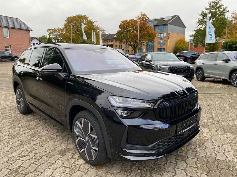 Schwarz Neu 2025 Skoda Kodiaq SportLine SUV | 47.980 € (Superpreis) - Bild 1/4