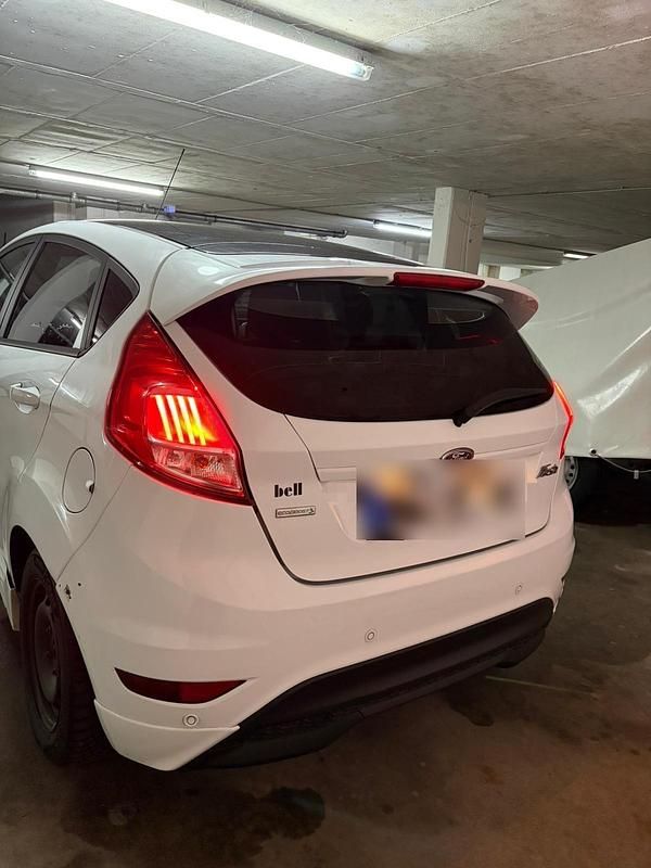 Gebraucht Ford Fiesta ST-Line 101 PS (74 kW) 2017 Weiß Kleinwagen