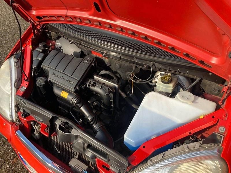 Gebraucht Mercedes A140 Classic 82 PS (60 kW) 2000 Rot Van / Kleinbus