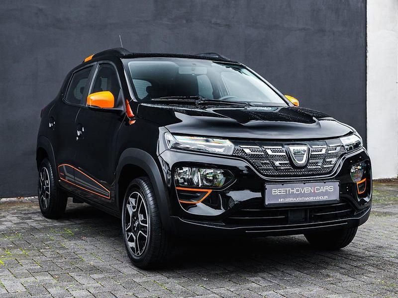 Gebraucht Dacia Spring Comfort Plus 33 kW (45 PS) 2022 Schwarz Kleinwagen