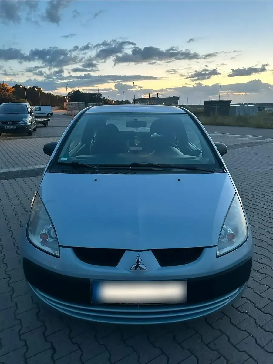 Gebraucht Mitsubishi Colt 75 PS (55 kW) 2006 Blau Kleinwagen