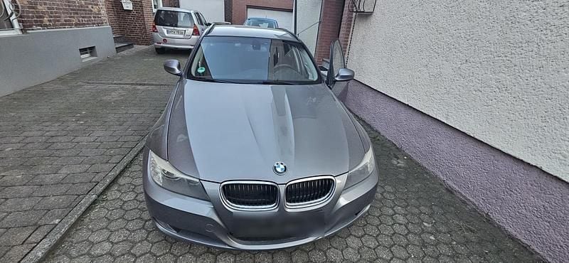 Second-hand BMW 320 184 CP (135 kW) 2012 Argintiu Break