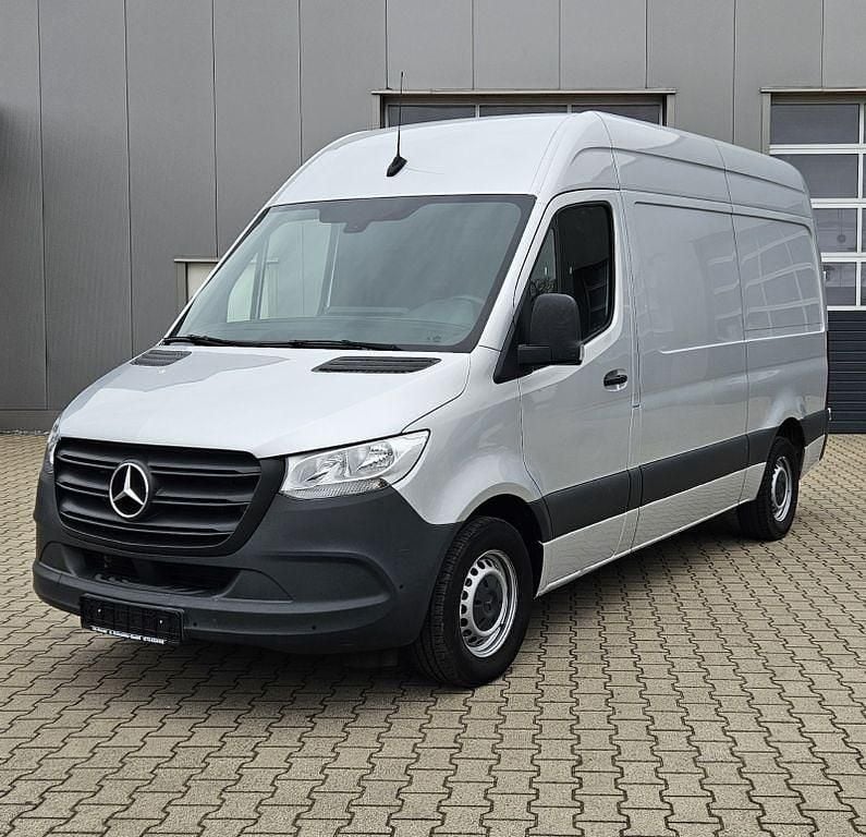 Gebraucht Mercedes Sprinter 150 PS (110 kW) 2022 Silber Van