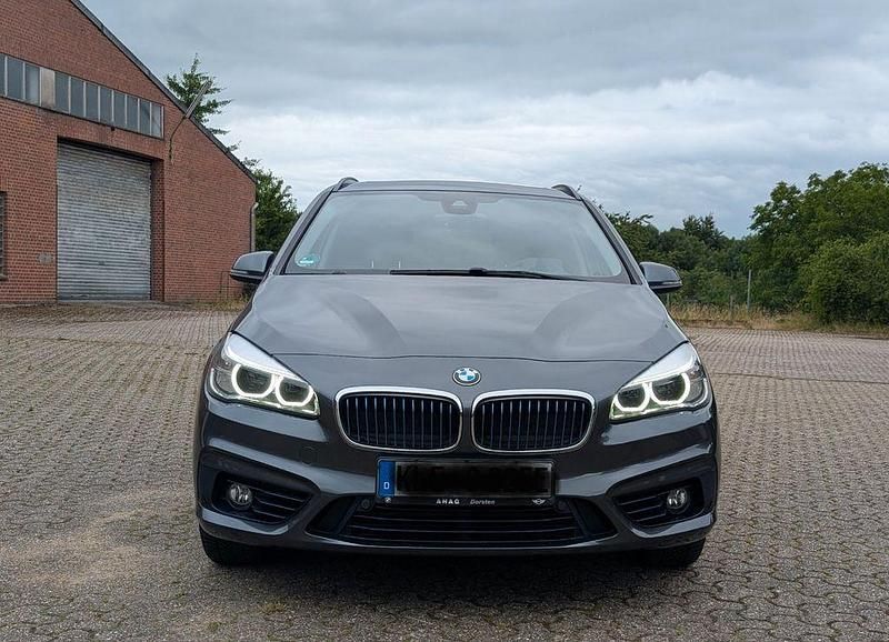 Gebraucht BMW 225 Active Tourer iPerformance 224 PS (164 kW) 2018 Grau Van / Kleinbus