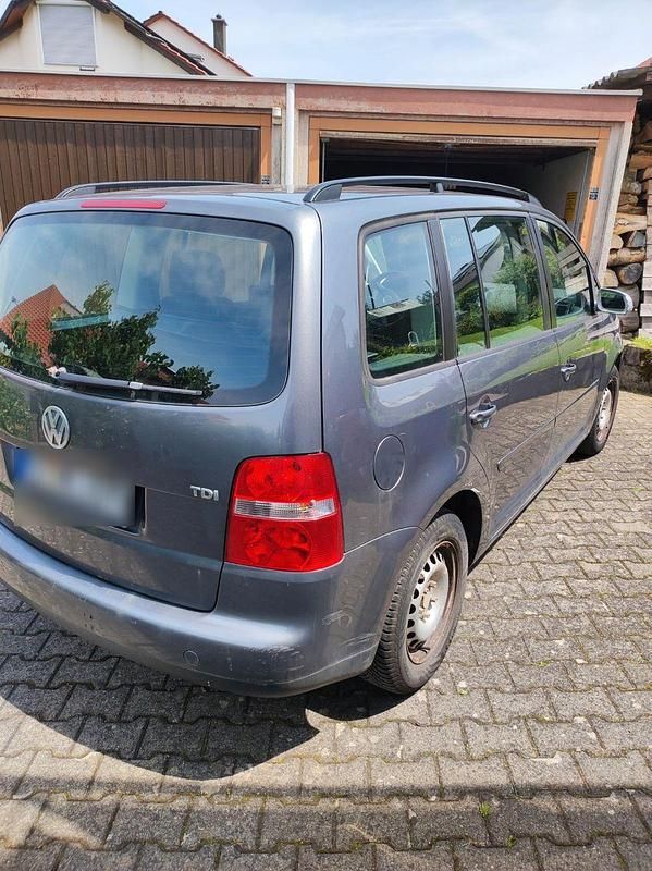 Gebraucht VW Touran Basis 105 PS (77 kW) 2005 Van / Kleinbus