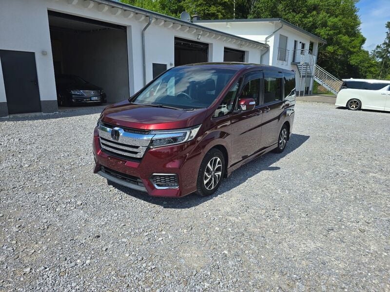 Gebraucht Honda Odyssey 150 PS (110 kW) 2018 Rot Van / Kleinbus
