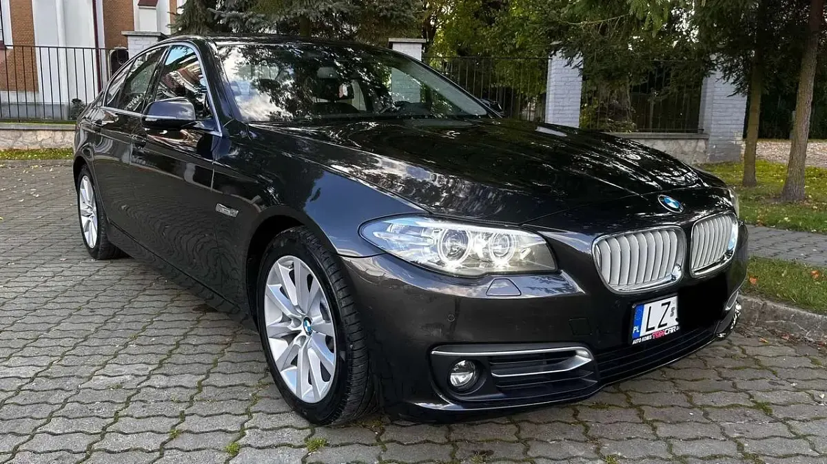 Gebraucht BMW 520 184 PS (135 kW) 2013 Limousine