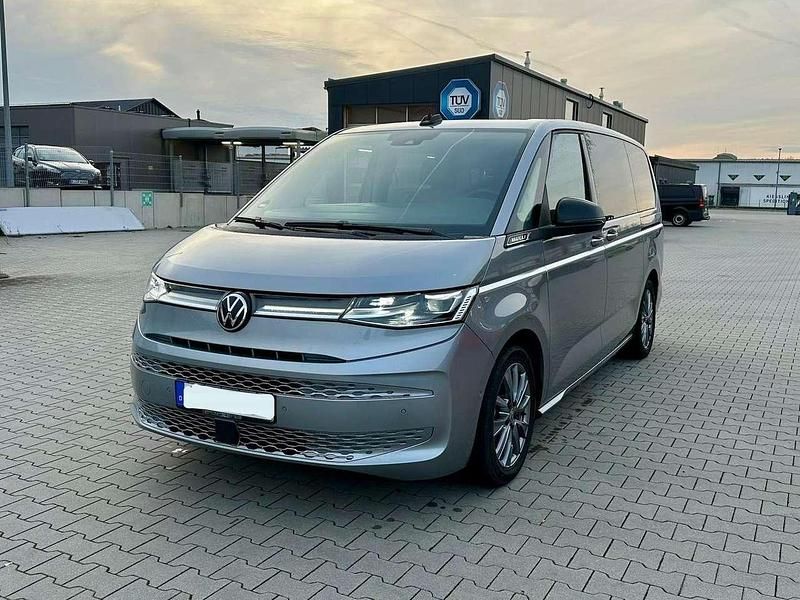 Grau Gebraucht 2024 VW T7 Style Van | 71.800 € - Bild 1/4