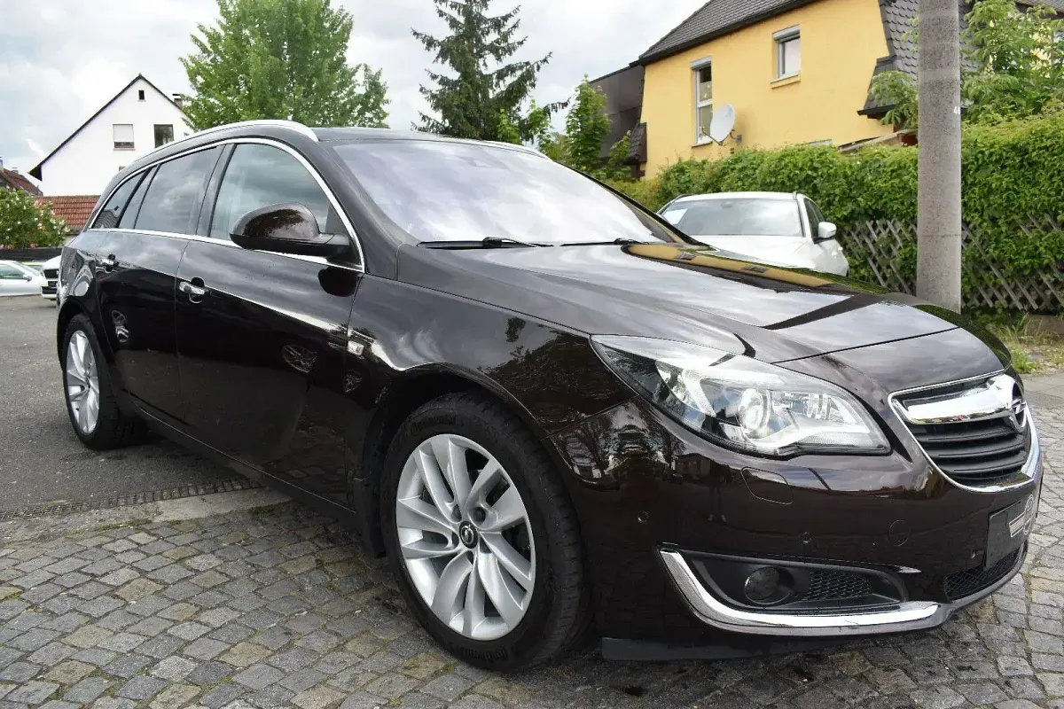 Gebraucht Opel Insignia Innovation 136 PS (100 kW) 2016 Braun Kombi