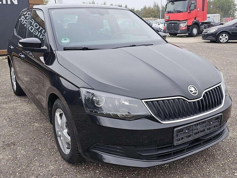 Gebraucht Skoda Fabia Ambition 90 PS (66 kW) 2016 Schwarz Limousine