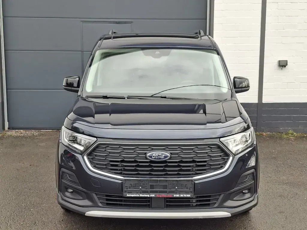 Gebraucht Ford Tourneo Active 122 PS (89 kW) 2025 Blau Van / Kleinbus