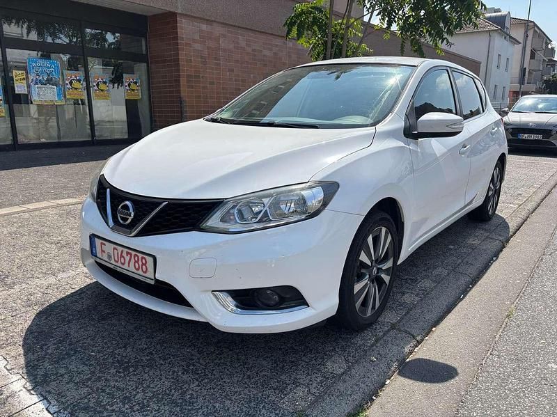 Gebraucht Nissan Pulsar N-Connecta 116 PS (85 kW) 2017 Weiß Kleinwagen