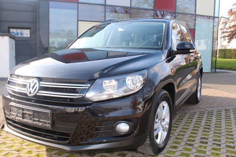 Schwarz Gebraucht 2014 VW Tiguan Trendline SUV | 8.890 € (Fairer Preis) - Bild 1/4