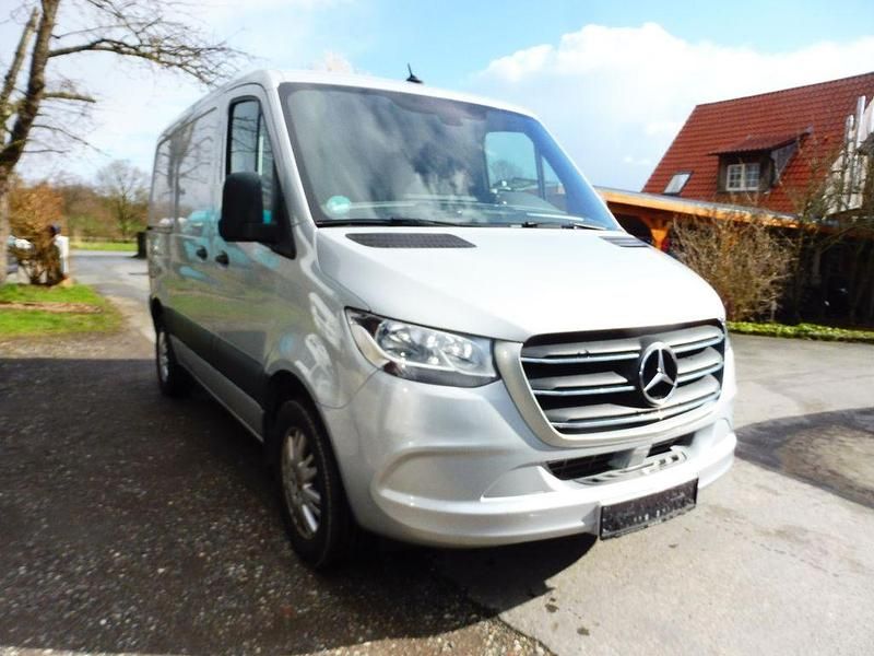 Gebraucht Mercedes Sprinter 143 PS (105 kW) 2019 Grau Van