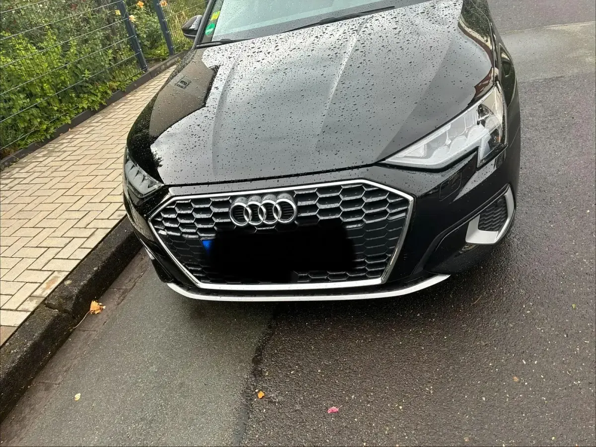 Gebraucht Audi A3 110 PS (80 kW) 2021 Schwarz Limousine