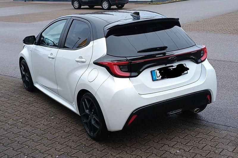Gebraucht Toyota Yaris Style 125 PS (91 kW) 2022 Weiß Kleinwagen
