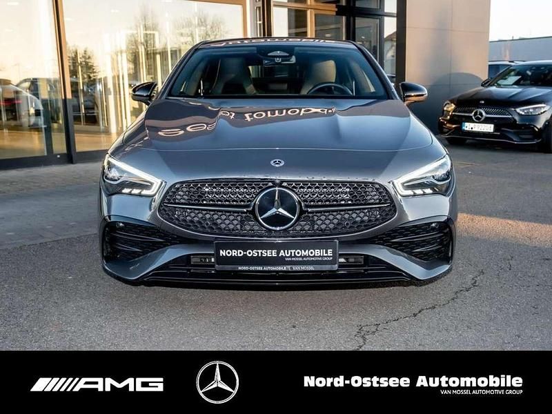 Gebraucht Mercedes CLA200 Shooting Brake AMG 163 PS (119 kW) 2025 Mountaingrau metallic Kombi