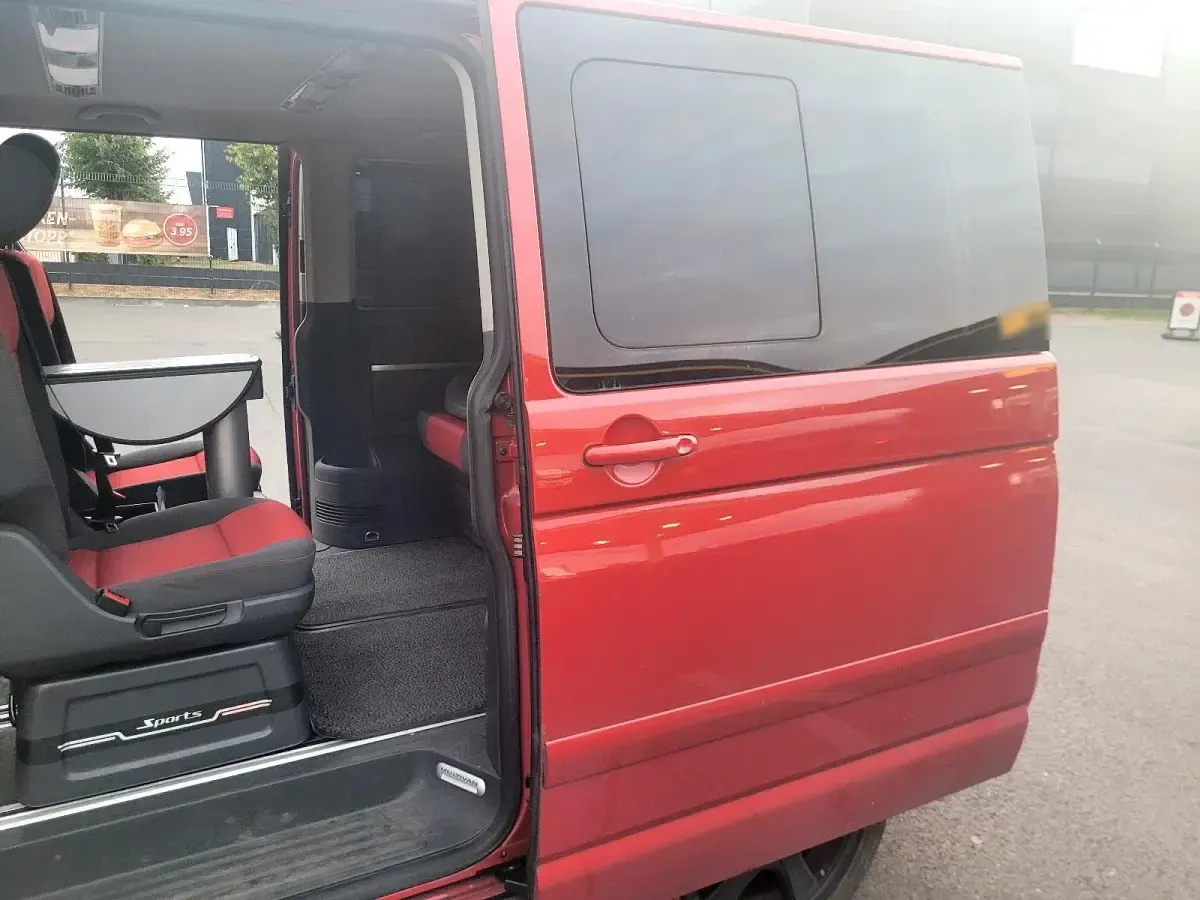Gebraucht VW Multivan 174 PS (127 kW) 2006 Rot Van / Kleinbus