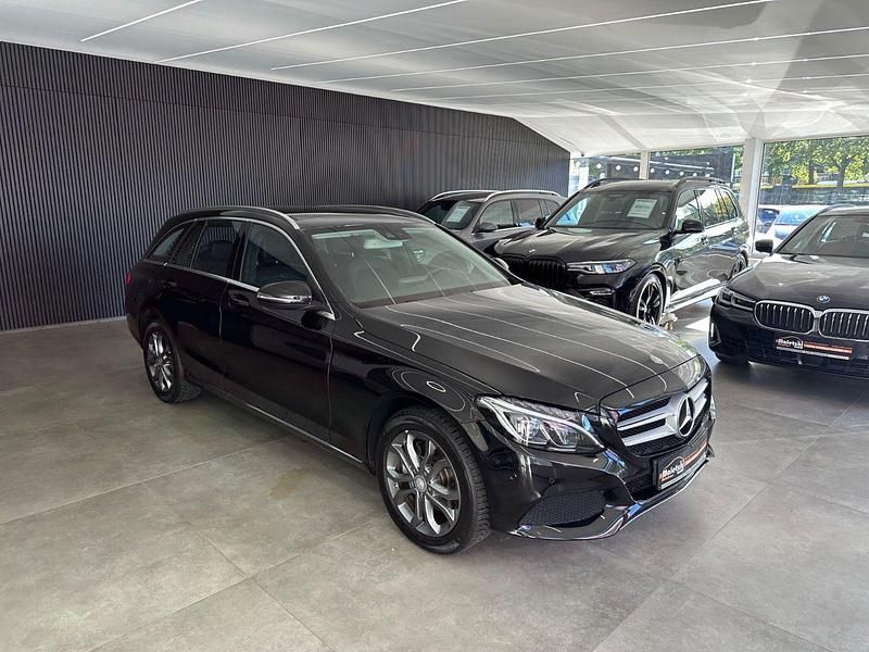 Schwarz Gebraucht 2016 Mercedes C200 Kombi | 16.950 € (Fairer Preis) - Bild 1/4