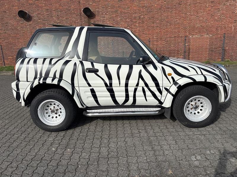 Gebraucht Toyota RAV4 129 PS (94 kW) 1995 Weiß SUV